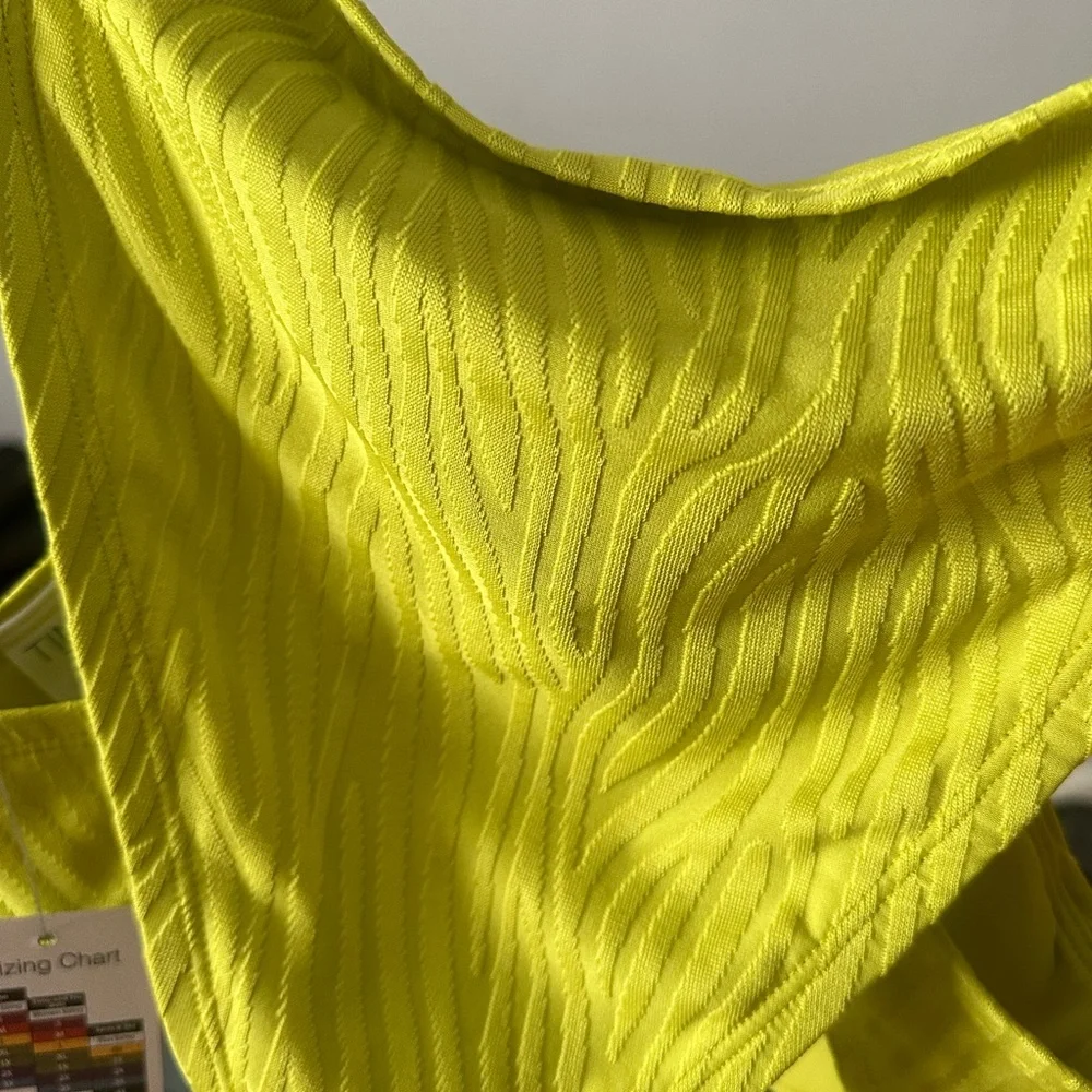 Neon green yellow bikini - Picture 3 of 4